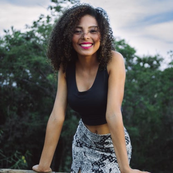 Meet your Posher, Megan - Picture 8 of 8